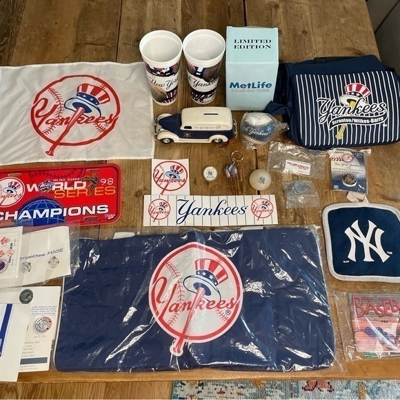 Vintage Other Vintage Lot 9s Y2k New York Yankees Memoribilia